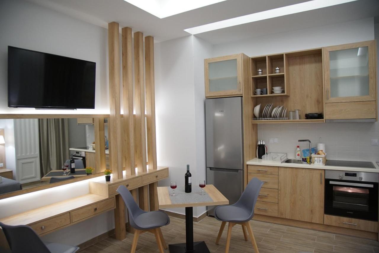 Simplychic Apartment C Kalamata Esterno foto