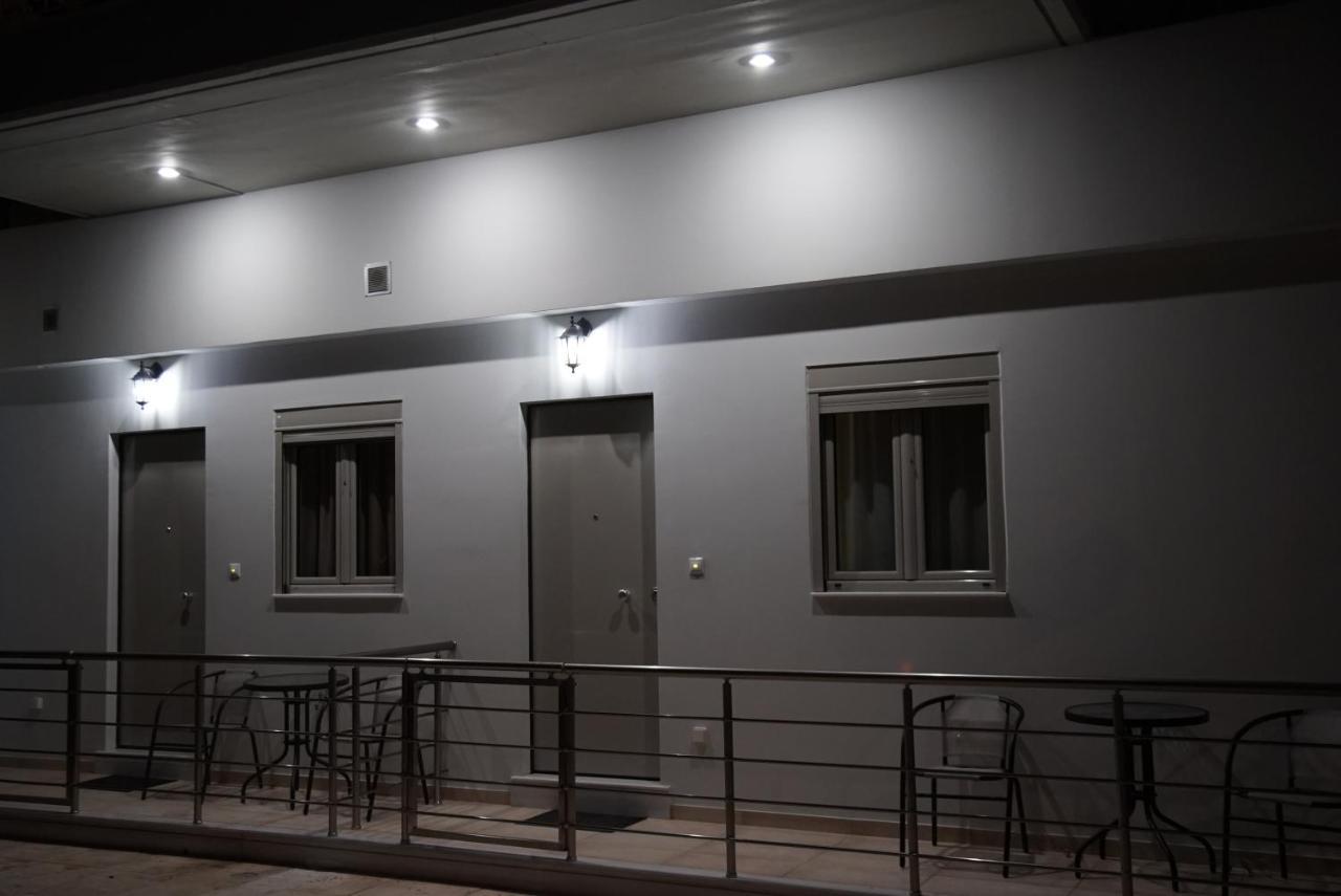 Simplychic Apartment C Kalamata Esterno foto